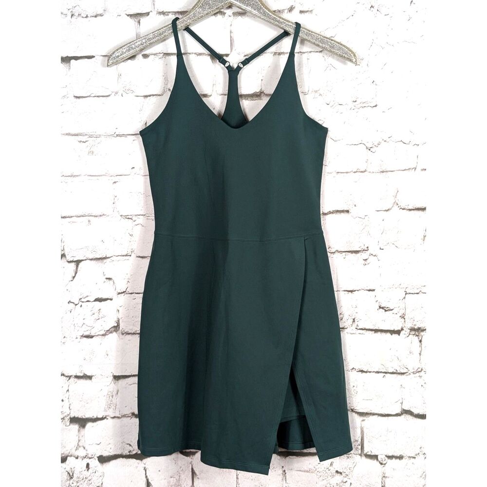 GIRLFRIEND COLLECTIVE Anna Dress Shorts Tennis Pickleball Errands Active Medium